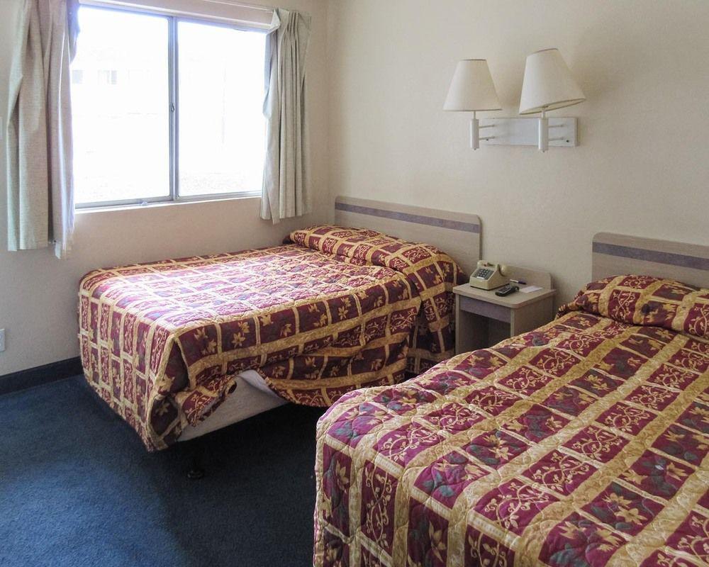 Rodeway Inn Pasco Extérieur photo