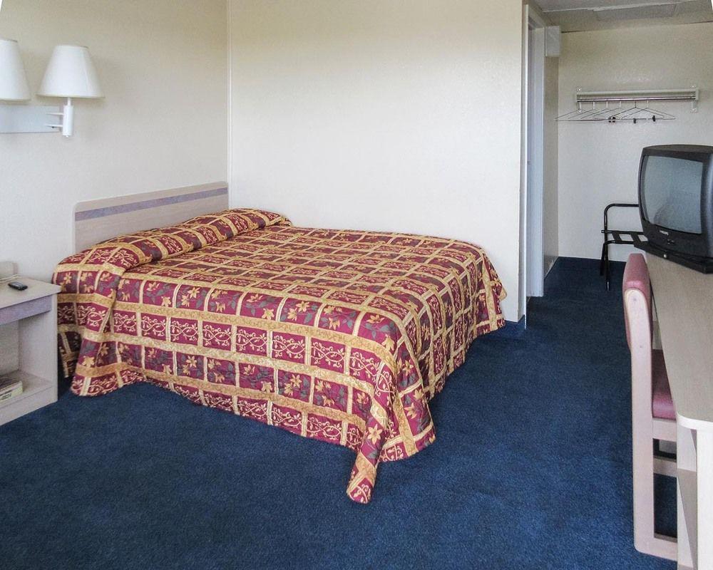 Rodeway Inn Pasco Extérieur photo