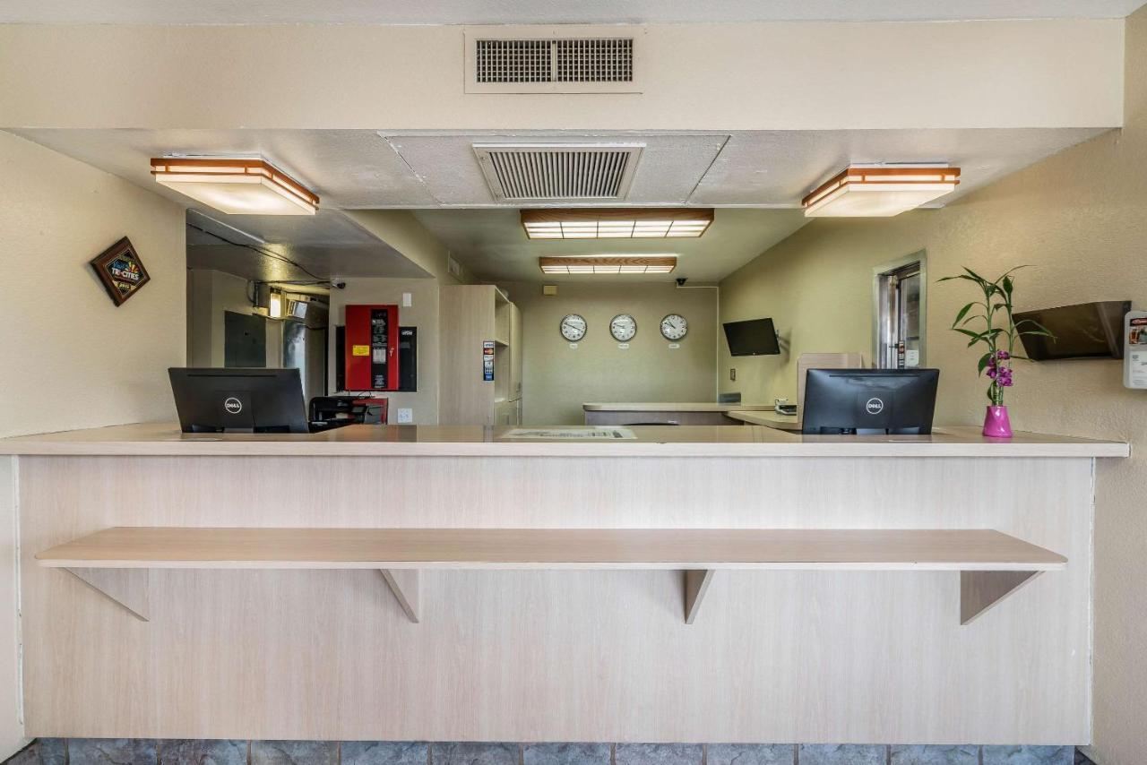 Rodeway Inn Pasco Extérieur photo