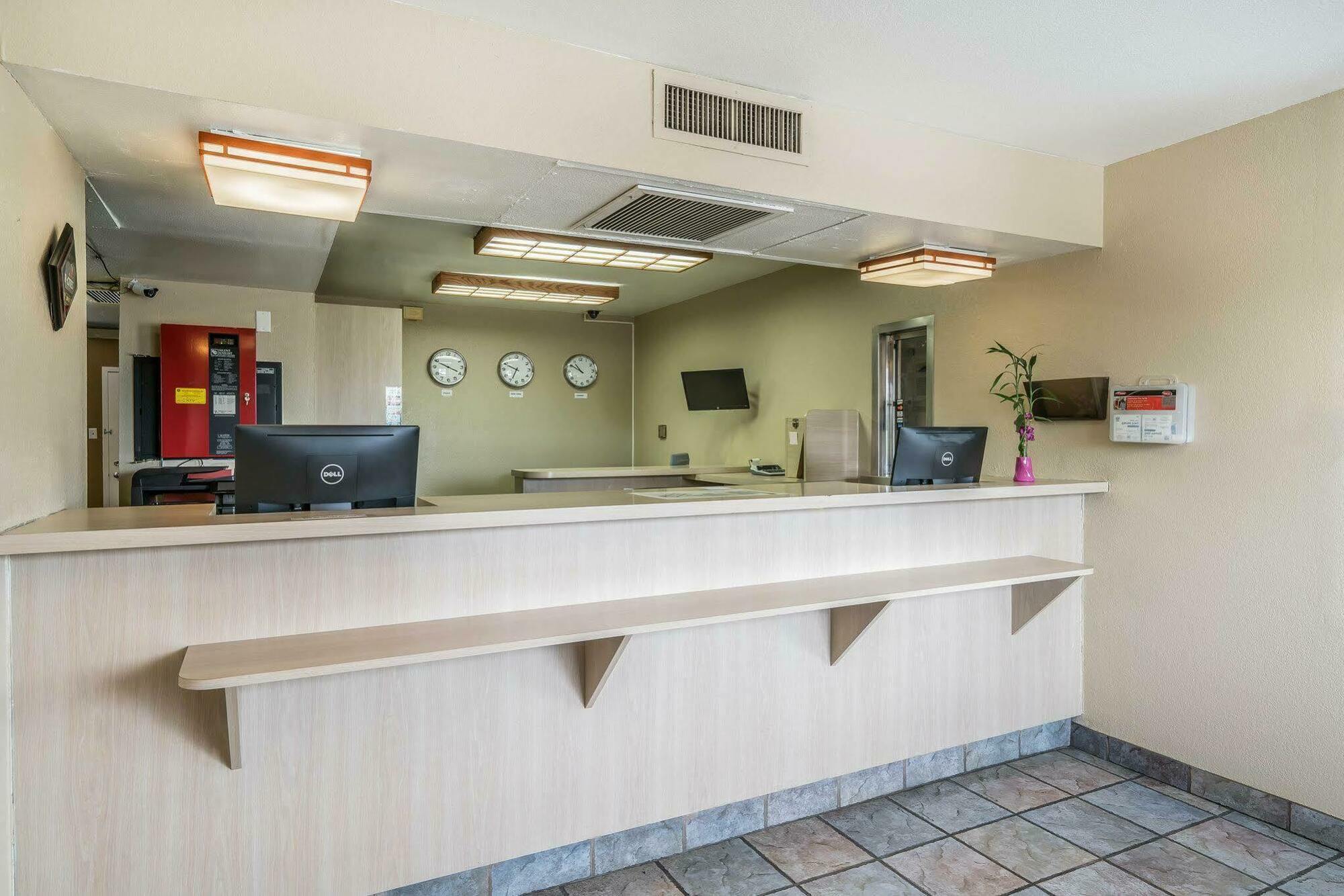 Rodeway Inn Pasco Extérieur photo